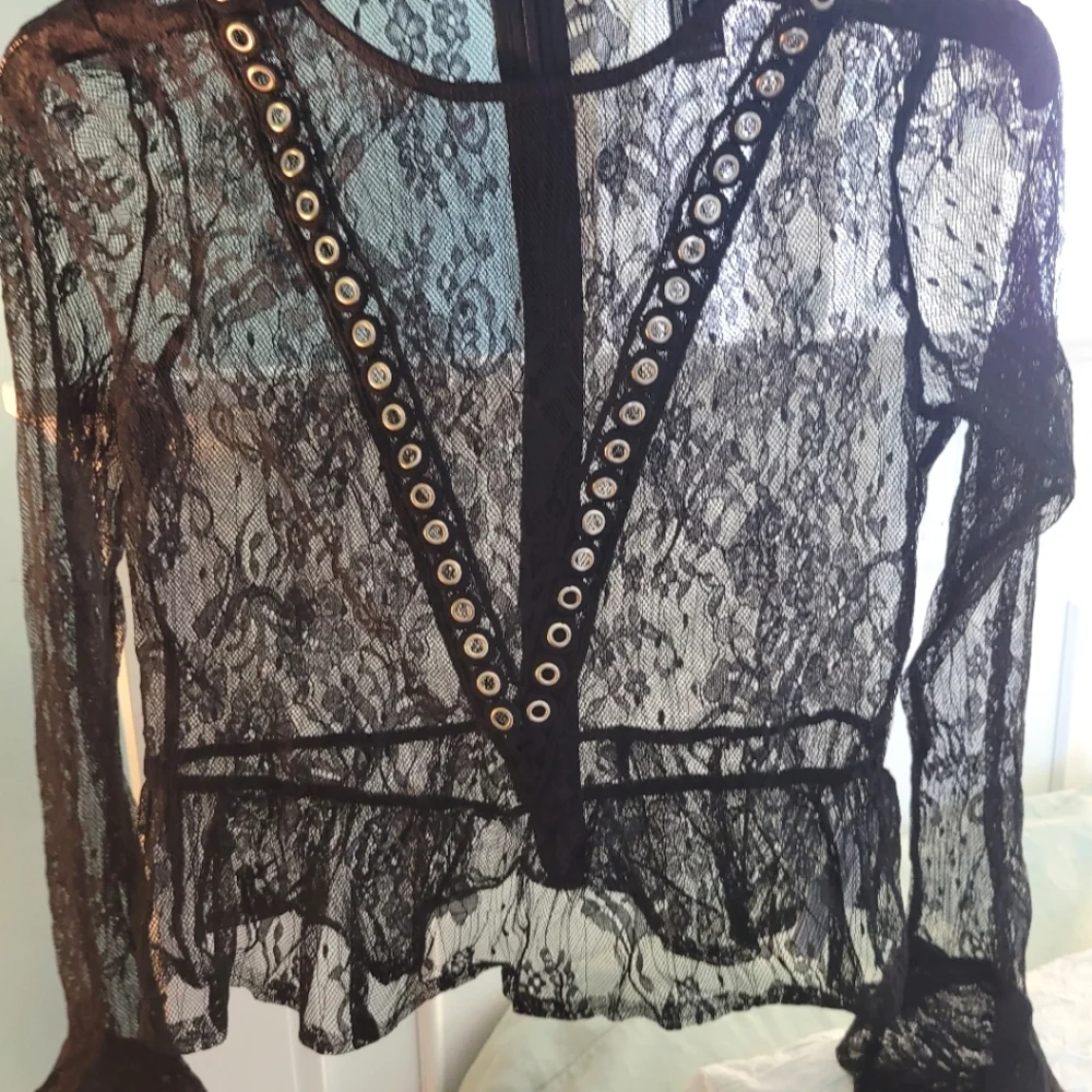 Sheer lace black top - Picture 2 of 14